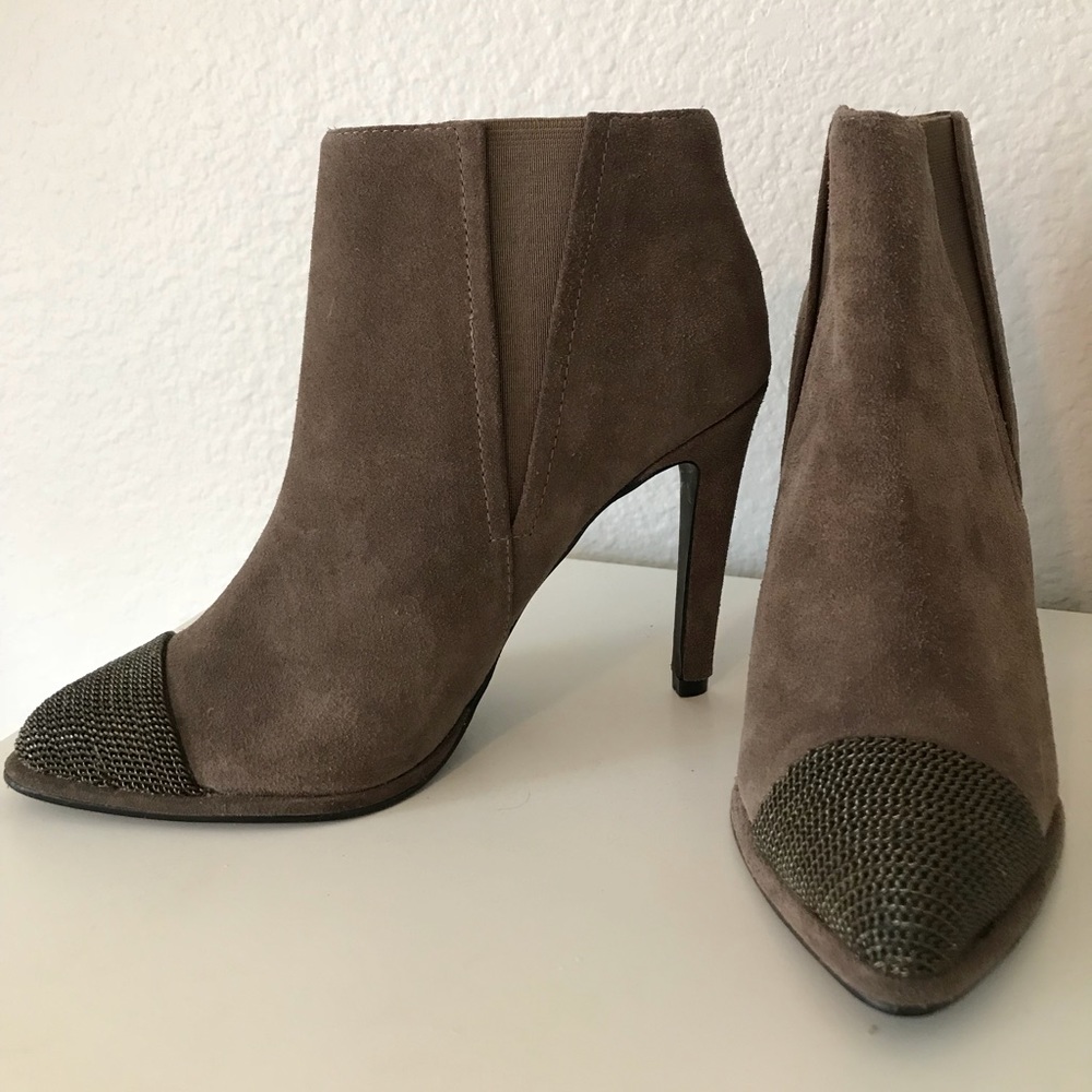 Joe’s Jeans Jenny' Chain Toe Bootie - NEVER WORN